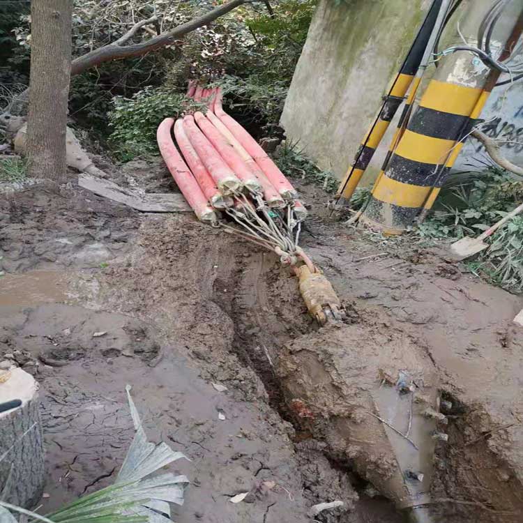 和平拖拉管